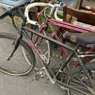 Old Stump Jumper (black one) and an old Trek (red one). 