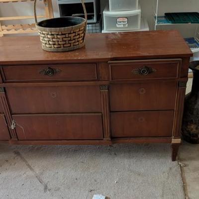 Sale Photo Thumbnail #253