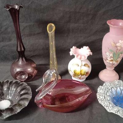 Sydenstricker Fused Blown Glass Bowls, Vintage Bristol Frosted Glass Vase And More