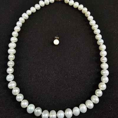 Pearl Necklace And Earring With 14K Gold