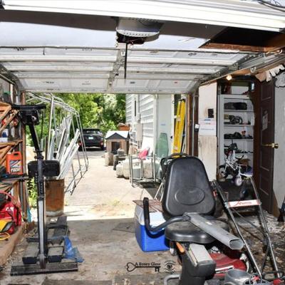 Sale Photo Thumbnail #707: 694 garage