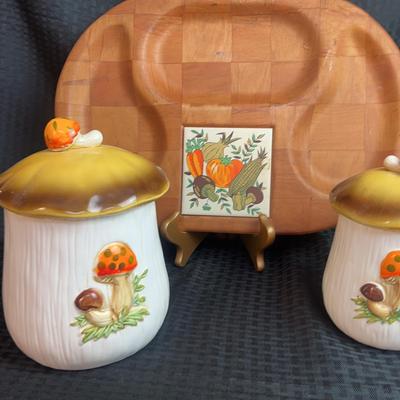 Merry Mushroom Cannisters