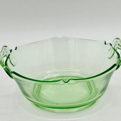 Uranium Glass Mount Pleasant Mayonnaise Bowl – L.E. Smith “Double Scroll” Handles