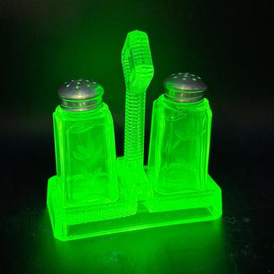 Uranium Glass Etched Salt & Pepper Shakers with Imperial # 779 Empire Salt & Pepper Caddy