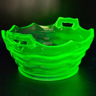 Jenkins Ocean Wave Tea Room Berry Bowl