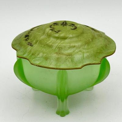 LE Smith 3-Legged Bowl with Celluloid Cover