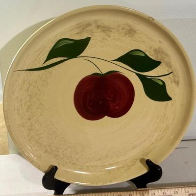 Watt Pottery Apple Three Leaves Serving Tray