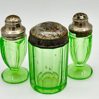 Uranium Glass Humidor & (2) Shakers