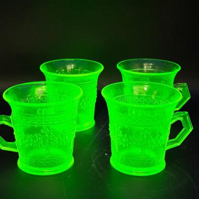 (4) Fenton Orange Tree Green Depression Glass Mugs