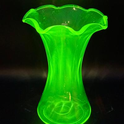 Hocking #G303 Vase w/ Wide Optics