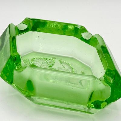 Tiara by Indiana Glass Uranium Ashtray – Iris Pattern