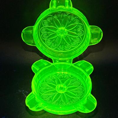 (2) Jeannette Glass Uranium Ashtrays Sunflower Pattern 1930-1935