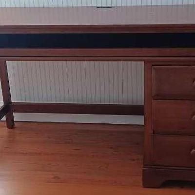 Smartstuff Furniture For Kids, Mahogany Desk With Drawers 