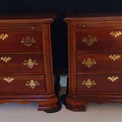 American Craftsman Collection, Set of 2 Nightstands