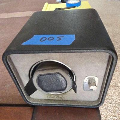 AWT005 Wolf Windsor Watch Winder
