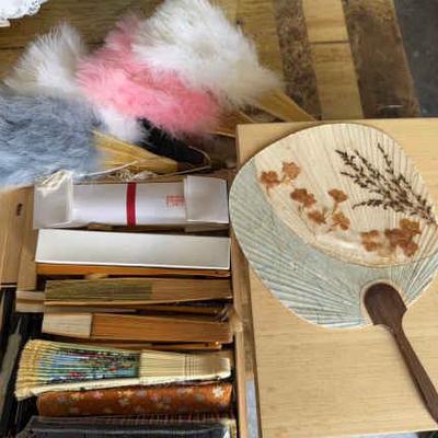 AWT335 Hand Fan Collector's Lot