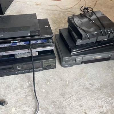 AWT370 Assorted Media Players