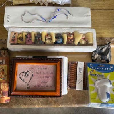 AWT307 Papyrus, Musicbox, and Various Collectibles