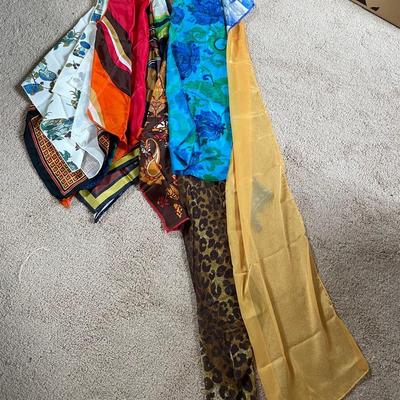 AWT145 - Fashion Scarves Galore !