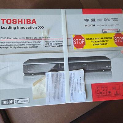 AWT104 Toshiba DVD Recorder 