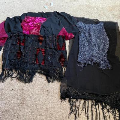 AWT137 - Four Beautiful Vintage Shawls 