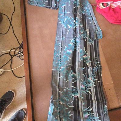 AWT101 Traditional Japanese Yukata Style Kimono