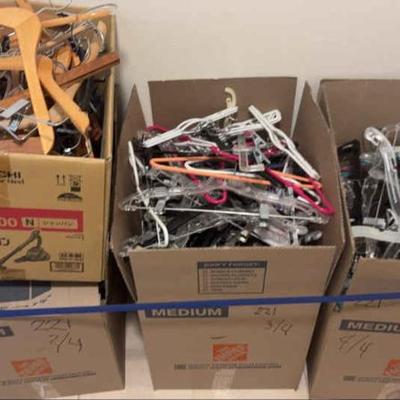 AWT221 Large Lot Hangers