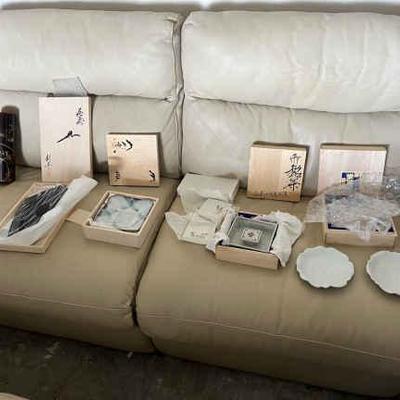 AWT319 Assorted Japanese Decorative Dinnerware