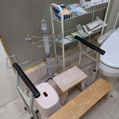 AWT126 - Medical Supplies 
