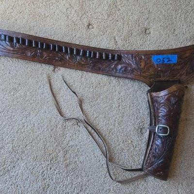 AWT052 Leather Western-Style Gun Belt & Holster