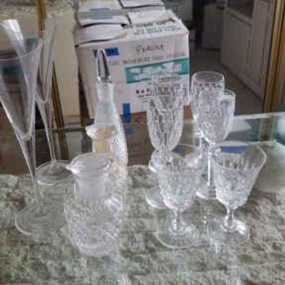 AWT374- Crystal Glasses & Decanters