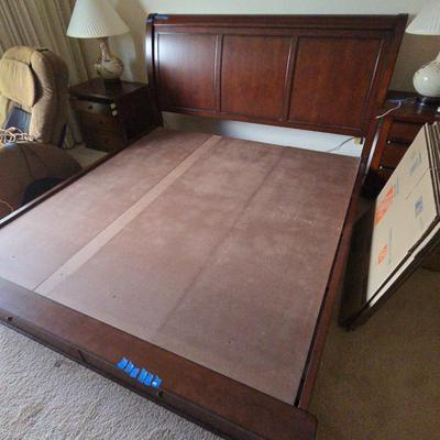 AWT014 Paneled Wood Bed Frame (no matress)