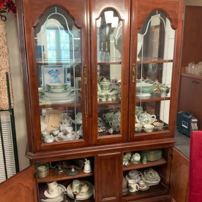 Sale Photo Thumbnail #11: dining room china cabinet with light