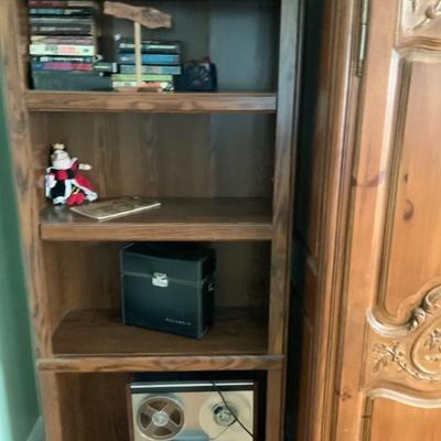 bookshelf