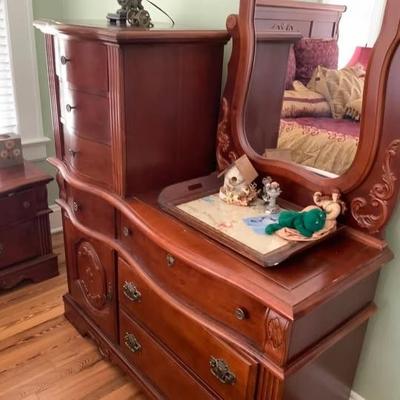 Dresser with mirror