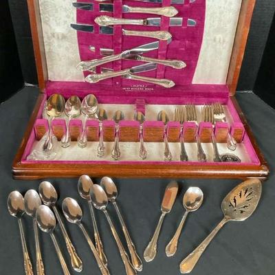 Vintage Silverplate Flatware Set - “Remembrance” Pattern by 1847 Rogers Bros. IS (Service for 8)