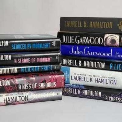 11-Book Collection by Laurell K. Hamilton