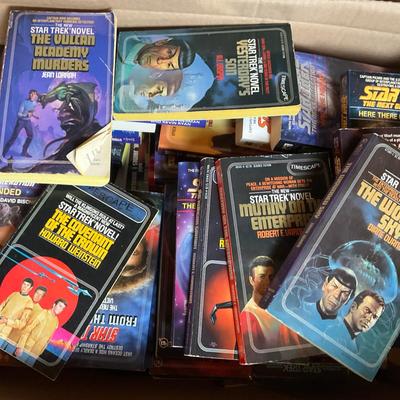 Star Trek Paperback & TV Guide Collection