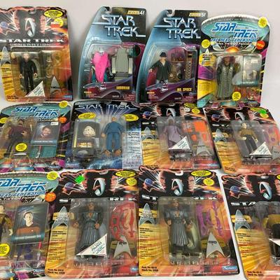 Star Trek Voyager & Next Generation Action Figure Collection – Large Lot