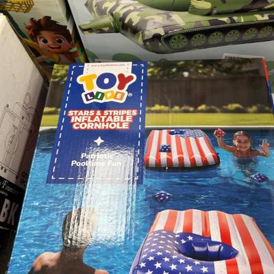 Stars & Stripes Inflatable Cornhole