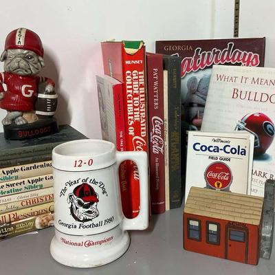 Georgia Bulldogs Decor Bundle – Books, Mug, Collectibles 