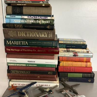 Hardcover Book & Die-Cast Plane Lot – Mixed Literature and Collectibles 