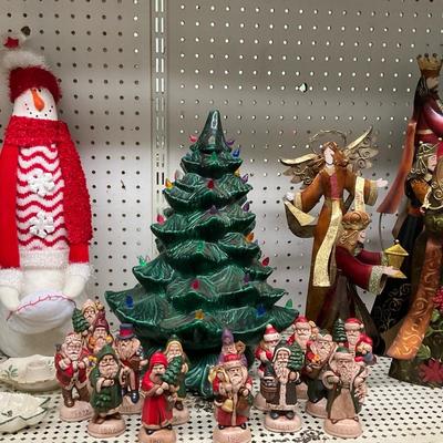 Vintage Holiday Decor Lot – Ceramic Tree, Santa Figures & More
