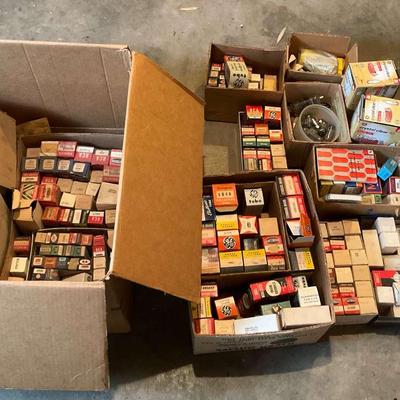 Massive Lot of Vintage RCA, GE Tubes And Bulbs and More