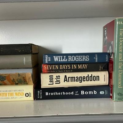 Hardcover Book Lot – Gone With The Wind, History, Politics & Literature 