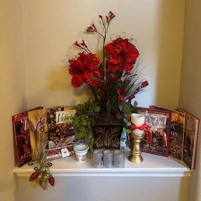 Holiday Nook Of Decor