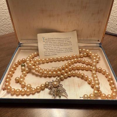 Vintage Deltah Simulated Pearl Necklace in Case - 1966