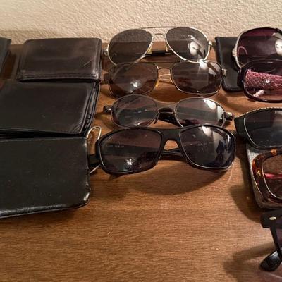 6 Wallets And Sungalsses