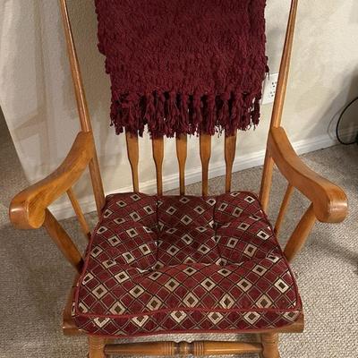 Wooden Rocking Chair with Cushion & Throw
