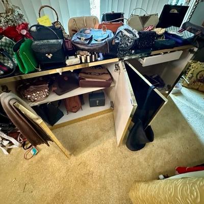 Vintage to newer handbags of all types